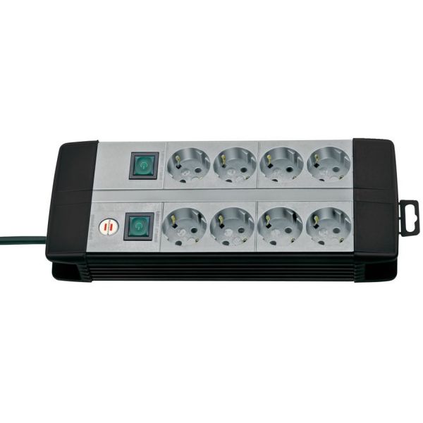 Base múltiple Premium-Line Technics con varios interruptores y disposición especial de los enchufes